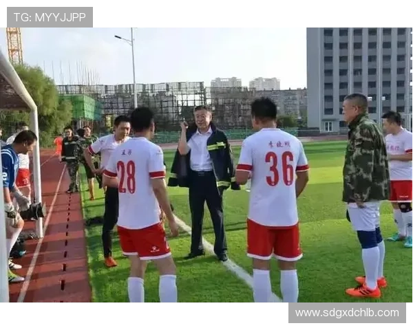 上海足球队荣登足球团队协作排行榜第一名展现卓越团队精神与实力